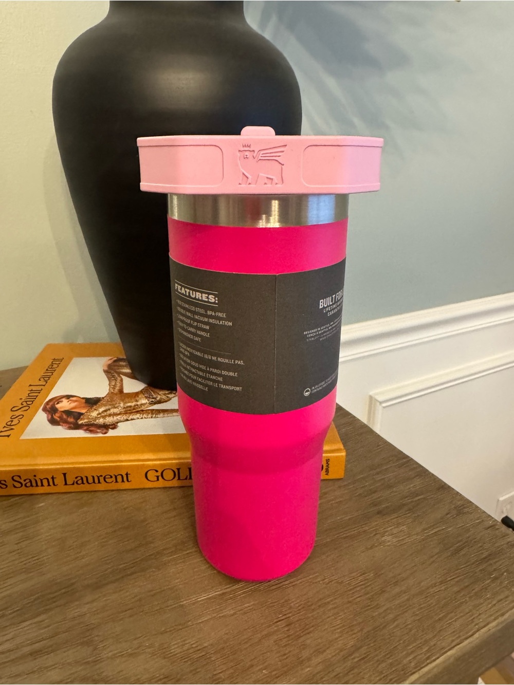 Stanley Bright Pink Flip Straw Tumbler with Light Pink Handle Camelia pink - Picture 4 of 7